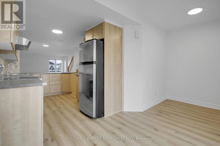 28364573/797-lakeridge-drive/avalon-east/ottawa/ontario/K4A0N4_11