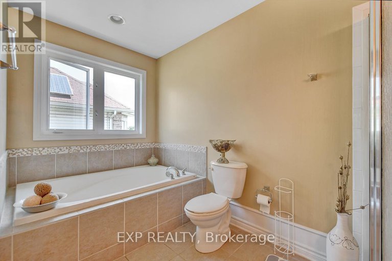 28619248/135-riversedge-crescent/riverside-southgloucester-glen/ottawa/ontario/K1V0Z8_30