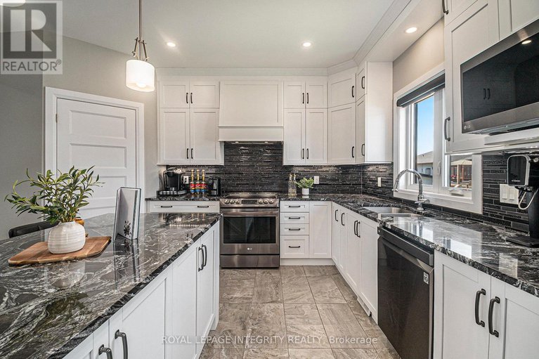 28646652/153-lyon-street/embrun/russell/ontario/K0A1W0_13