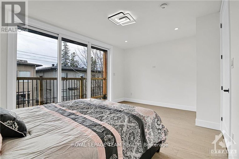 28662763/828-alpine-avenue/queensway-terrace-north/ottawa/ontario/K2B5R6_18