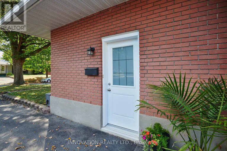 28969214/2569-hanlon-avenue/queensway-terrace-north/ottawa/ontario/K2B7X2_35