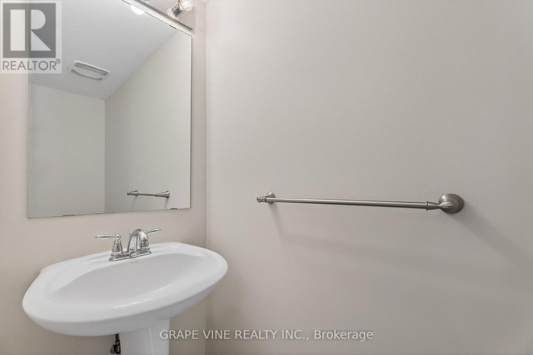 29419636/330-sweet-grass-circle/half-moon-bay/ottawa/ontario/K2J5W9_8