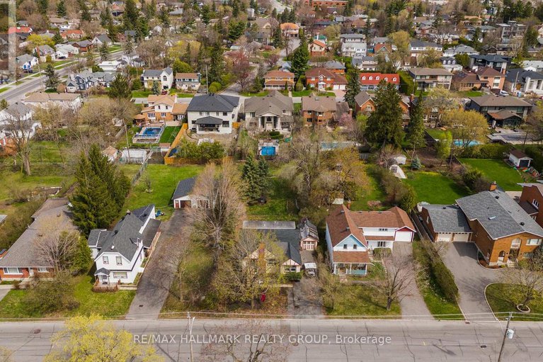 29030664/279285-pleasant-park-road/alta-vistafaircrest-heights/ottawa/ontario/K1H5M7_7