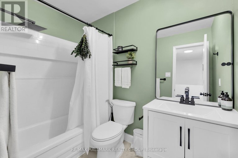 28989404/81-hadley-circle/bells-corners/ottawa/ontario/K2H7Z8_36