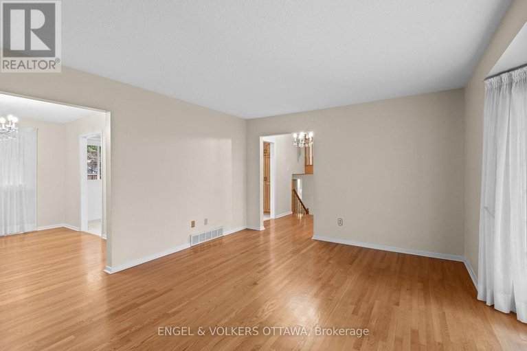 28812739/3348-kodiak-street/south-keys/ottawa/ontario/K1V7S8_10