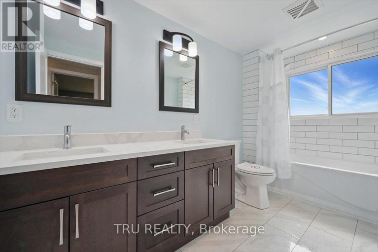 28427630/2114-balharrie-avenue/hawthorne-meadows/ottawa/ontario/K1G1G5_18