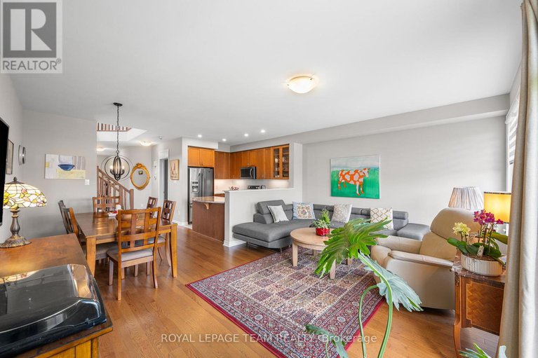 28396452/844-cedar-creek-drive/blossom-parkkemp-parkfindlay-creek/ottawa/ontario/K1T0B3_12