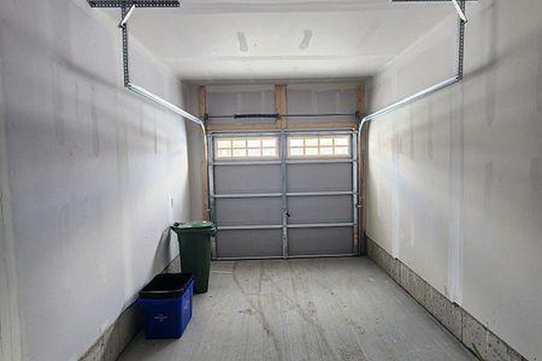 29125849/726-rouncey-road/emerald-meadowstrailwest/ottawa/ontario/K2S1B6_3