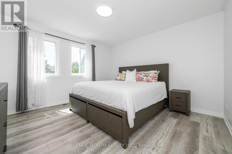 28653411/122-woodbury-crescent/hunt-club-park/ottawa/ontario/K2J3M2_12