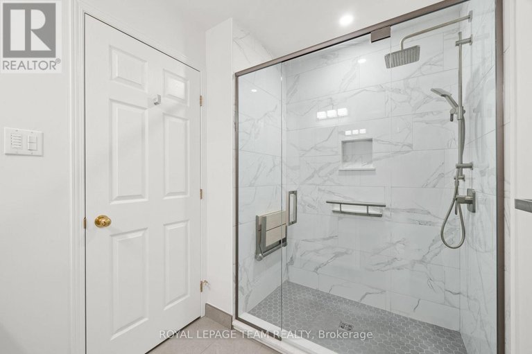 29655095/6461-waddion-drive/greely/ottawa/ontario/K4P1E7_31