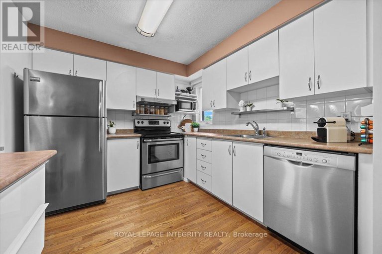28552729/1094-blasdell-avenue/manor-park/ottawa/ontario/K1K0C3_9