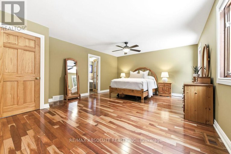 29357236/206-deerwood-drive/fitzroy-ward-south-west/ottawa/ontario/K0A2H0_17