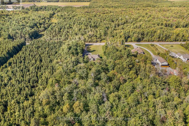 28863479/740-vinette-road/clarencerockland-twp/clarence-rockland/ontario/K0A1N0_34