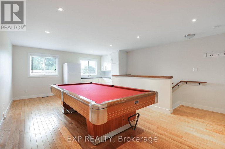 28625166/1382-fisher-avenue/city-viewskylinefisher-heightsparkwood-hills/ottawa/ontario/K2C1X1_28