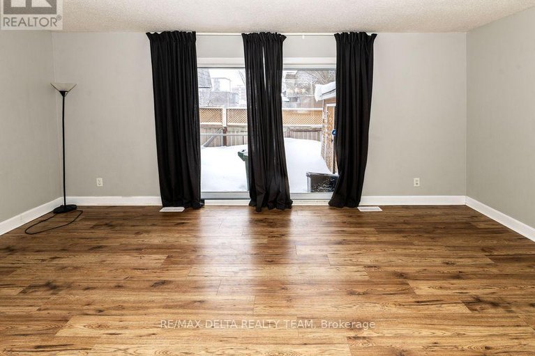 29179662/3024-fairlea-crescent/heron-gateindustrial-park/ottawa/ontario/K1V8T7_28