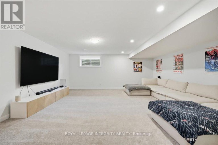 29028072/717-sebastian-street/avalon-east/ottawa/ontario/K4A5L1_29