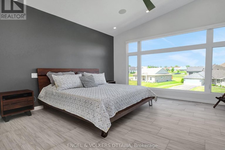 28726162/46-forest-hill-road/long-sault/south-stormont/ontario/K0C1P0_21