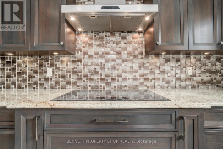 28937759/2253-prospect-avenue/alta-vista/ottawa/ontario/K1H7G2_8