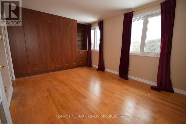 29219493/1749-des-prairies-avenue/queenswood-heights-south/ottawa/ontario/K1E2R1_6