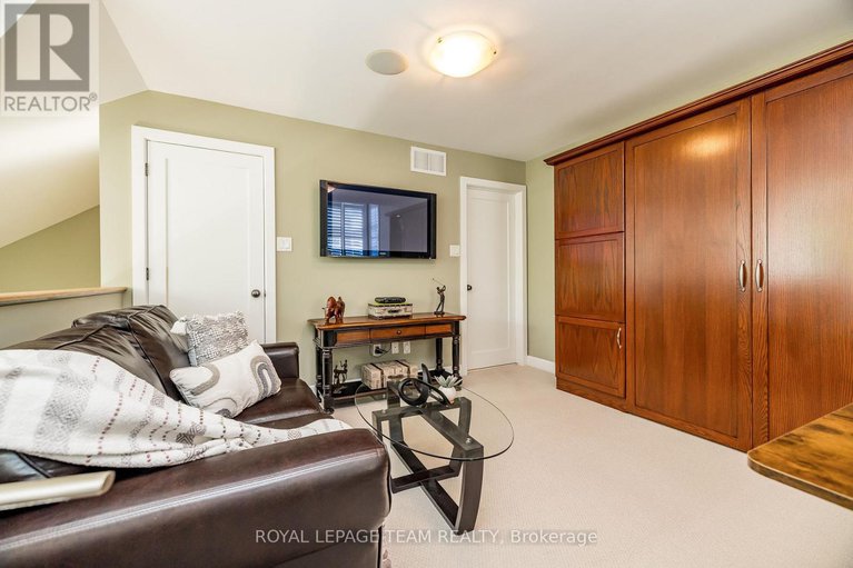 28462571/19-turtle-point-private/morgans-grantsouth-march/ottawa/ontario/K2K3P1_24