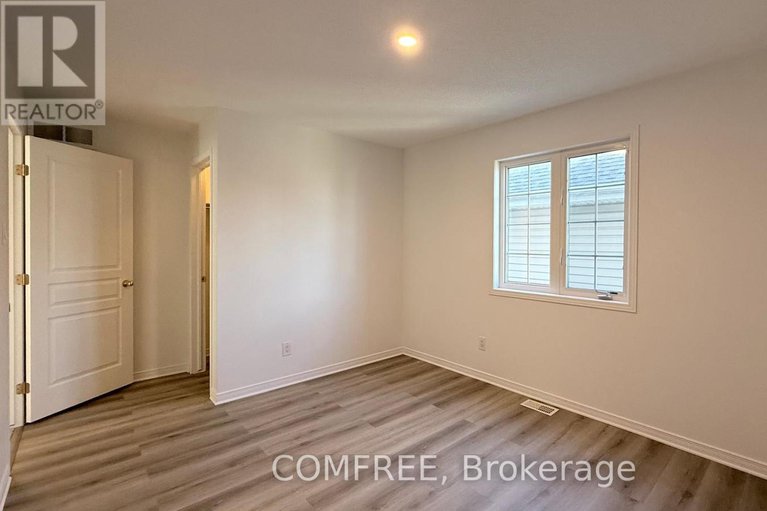 28919576/141-stedman-street/blossom-parkkemp-parkfindlay-creek/ottawa/ontario/K1T0B4_31