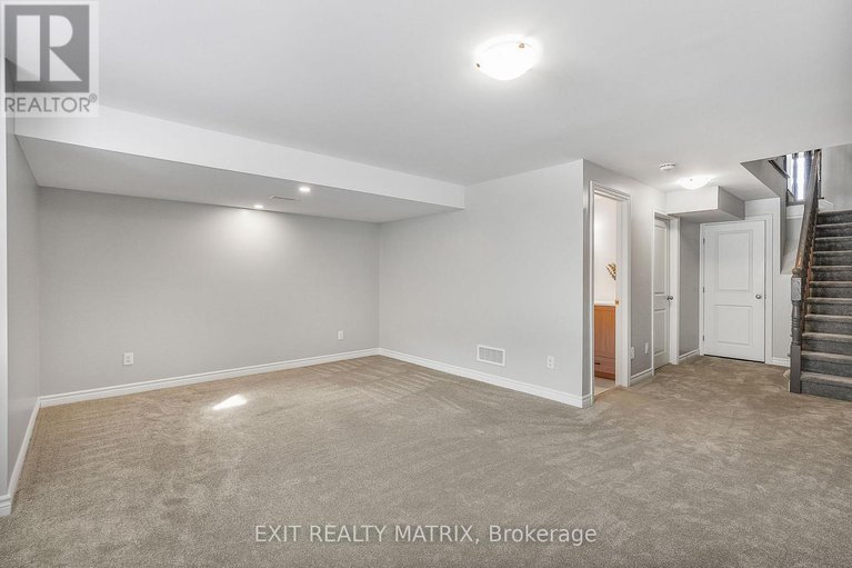 29369418/781-namur-street/embrun/russell/ontario/K0A1W0_26