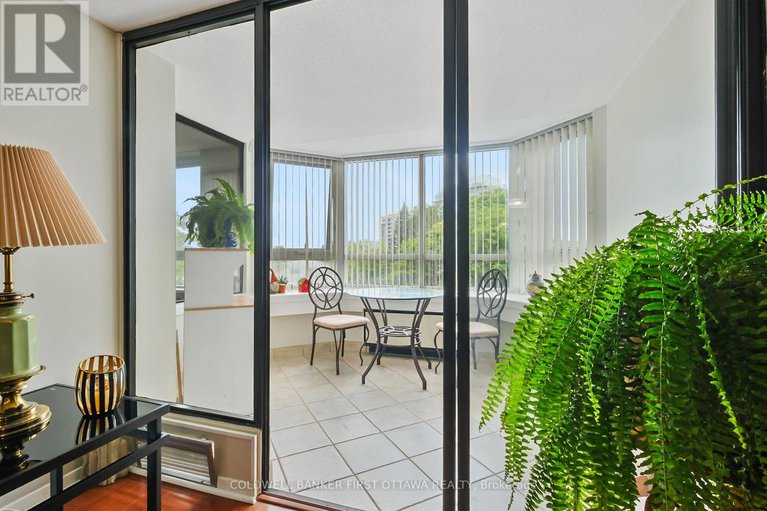 28537358/412-80-sandcastle-drive/leslie-park/ottawa/ontario/K2H9E7_19