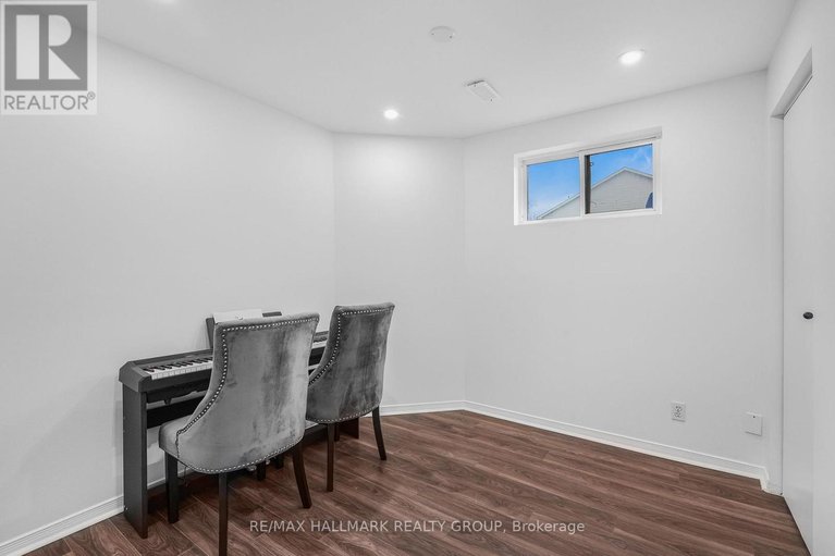 29592597/436-yves-street/town-of-rockland/clarence-rockland/ontario/K4K1E9_29