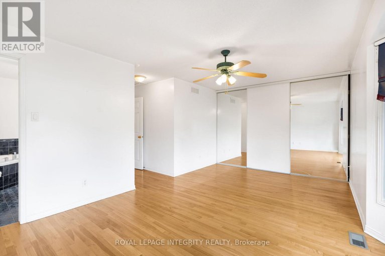 28811123/1659-toulouse-crescent/orleanssunridge/ottawa/ontario/K1C6K5_12