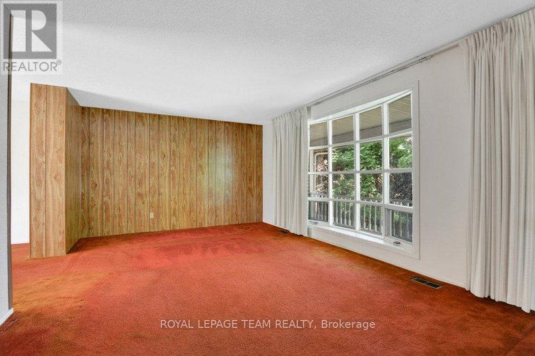 28515149/16-keewatin-crescent/borden-farmstewart-farmcarleton-heightsparkwood-hills/ottawa/ontario/K2E6Z1_9