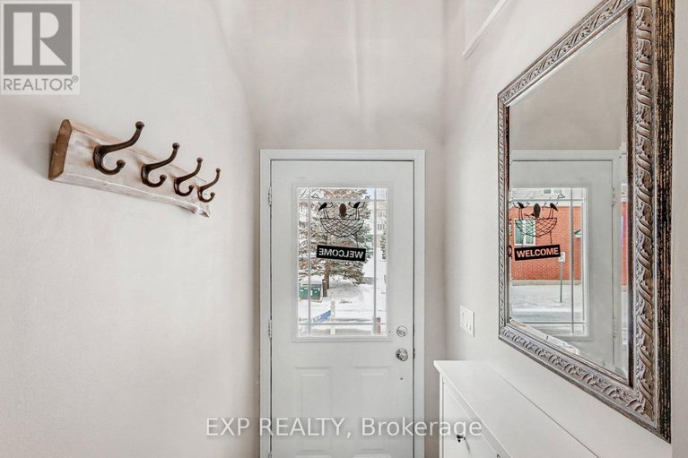 29575079/211-gershwin-private/westcliffe-estates/ottawa/ontario/K2H1G6_3