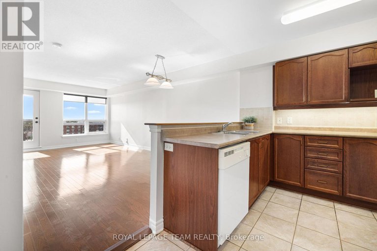 28873620/901-120-grant-carman-drive/borden-farmstewart-farmcarleton-heightsparkwood-hills/ottawa/ontario/K2E1C8_6