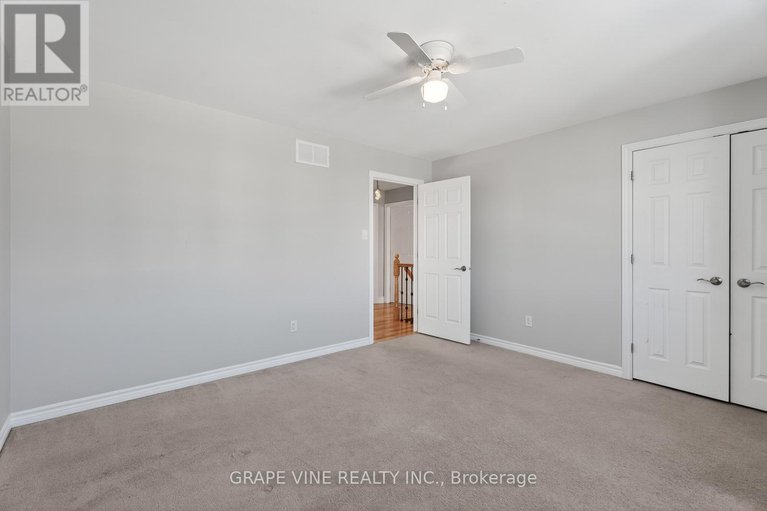 29427195/84-settlement-lane/village-of-russell/russell/ontario/K4R0A4_24