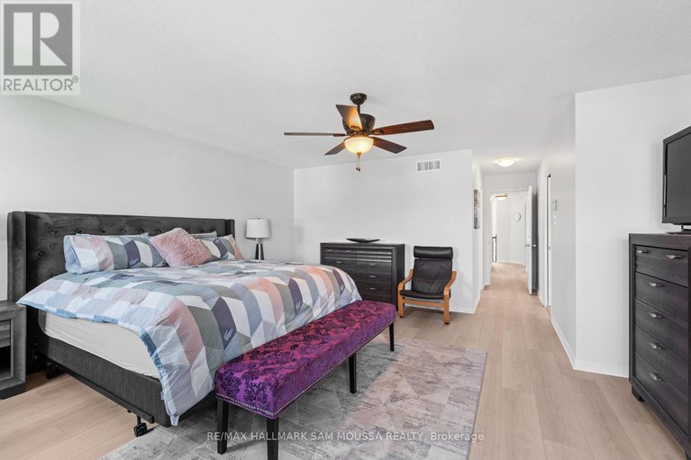 28378170/295-harthill-way/heritage-park/ottawa/ontario/K2J0P3_28