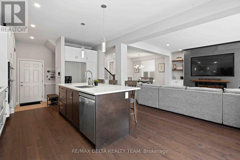 29091416/58-hackamore-crescent/goulbourn-twp-from-franktown-rdsouth-to-rideau/ottawa/ontario/K0A2Z0_13