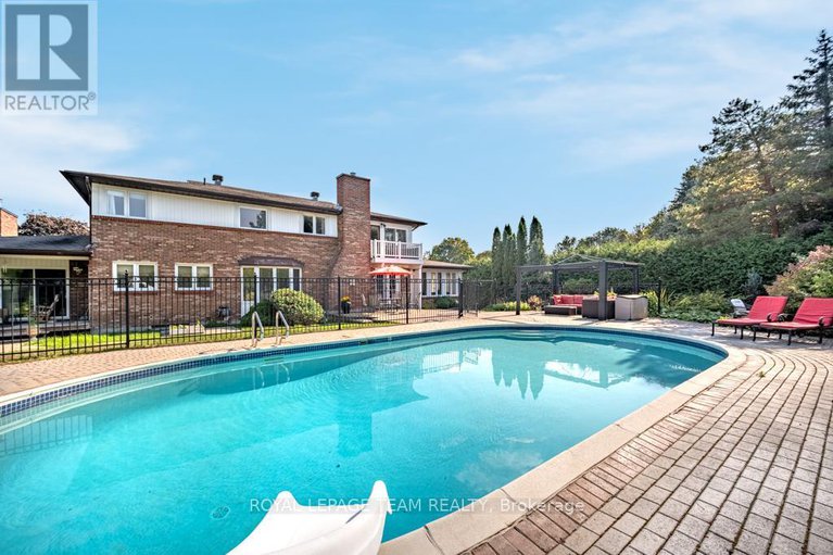 28700229/48-cedarhill-drive/cedar-hillorchard-estates/ottawa/ontario/K2R1C3_34