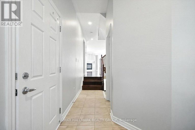28627060/370-gerry-lalonde-drive/avalon-west/ottawa/ontario/K4A0Y3_3