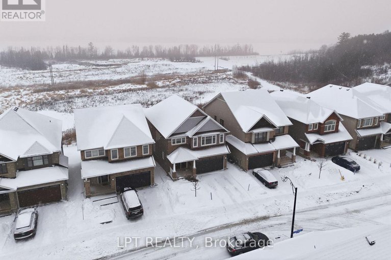 29261892/132-bonne-renommee-avenue/camelot/ottawa/ontario/K4A5J8_30