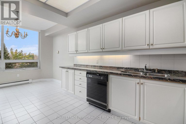 29115346/301-1480-riverside-drive/riverview-park/ottawa/ontario/K1G5H2_16