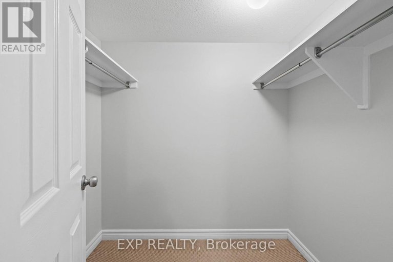28826800/114-a-lindenshade-drive/strandherd/ottawa/ontario/K2J5R5_27