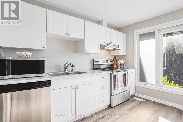 29017801/17-3333-mccarthy-road/hunt-clubwestern-community/ottawa/ontario/K1V9X5_11