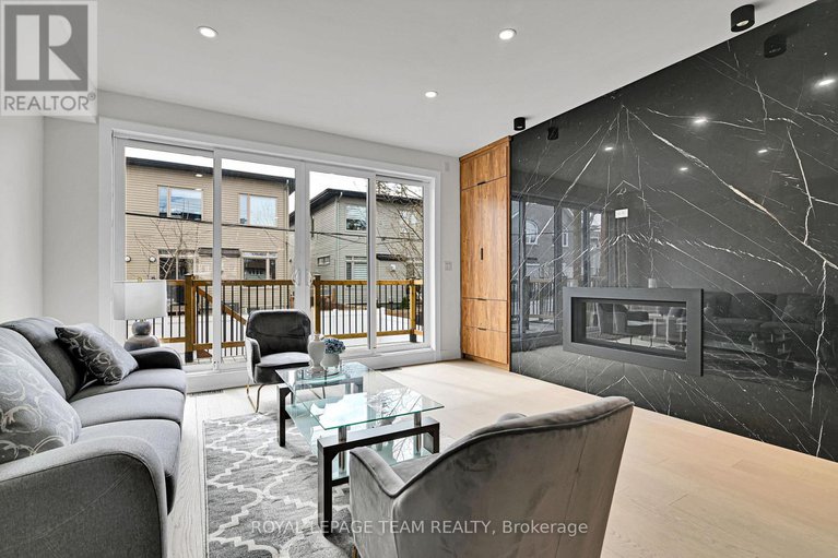 29076233/826-alpine-avenue/queensway-terrace-north/ottawa/ontario/K2B5R6_18