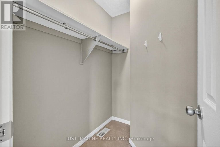 29033359/105-caithness-private/mer-bleuebradley-estatesanderson-park/ottawa/ontario/K1W0G4_34