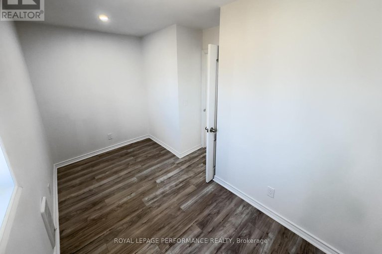 28339232/621-edwards-street/town-of-rockland/clarence-rockland/ontario/K4K1K2_8