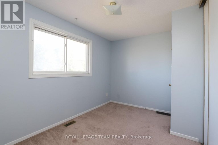 28562833/39-benlark-road/on-the-green/ottawa/ontario/K2J2L5_24