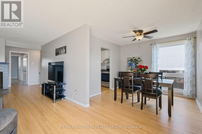 28228944/1811-applegrove-court/beacon-hill-south/ottawa/ontario/K1J6S4_6