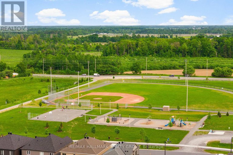 28419525/350-cloyne-crescent/half-moon-bay/ottawa/ontario/K2J6W4_49