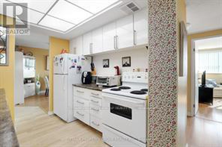 29078374/913-555-brittany-drive/viscount-alexander-park/ottawa/ontario/K1K4C5_13