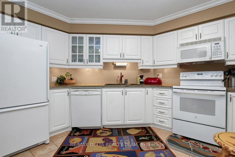 28176941/302a-62-donald-street/overbrook/ottawa/ontario/K1K1N2_22
