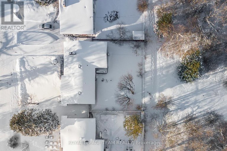 29460825/35-cherrywood-drive/arbeatha-park/ottawa/ontario/K2H6H1_47